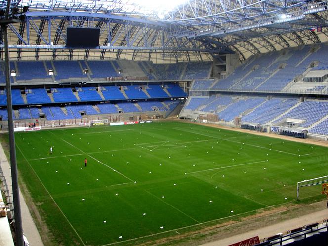 Stadion Lech Poznań, trybuny