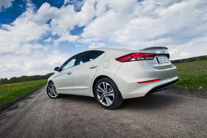 Hyundai Elantra VI generacja