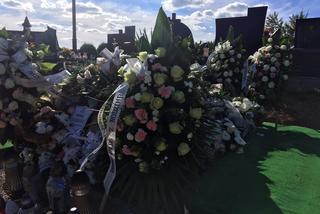 Matka dzieli grób z nienarodzoną córką. Pogrzeb po tragedii w Lubieni