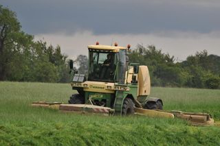 6-latka wpadła pod kosiarkę rotacyjną. Makabra na Podhalu