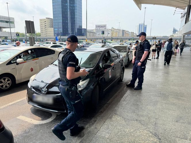 Wożą nas pijani i bez prawka. Zatrważające wyniki kontroli taksówek w Warszawie