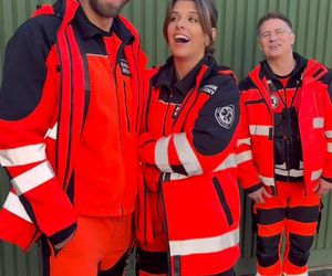 Na sygnale na planie. 6. rocznia ślubu Strzeleckich. Martyna (Monika Mazur), Piotr (Dariusz Wieteska), (Artur Góra (Tomasz Piątkowski)