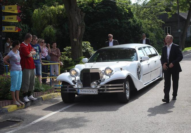 Lincoln Town Car Excalibur - limuzyna ślubna Lewandowskiego