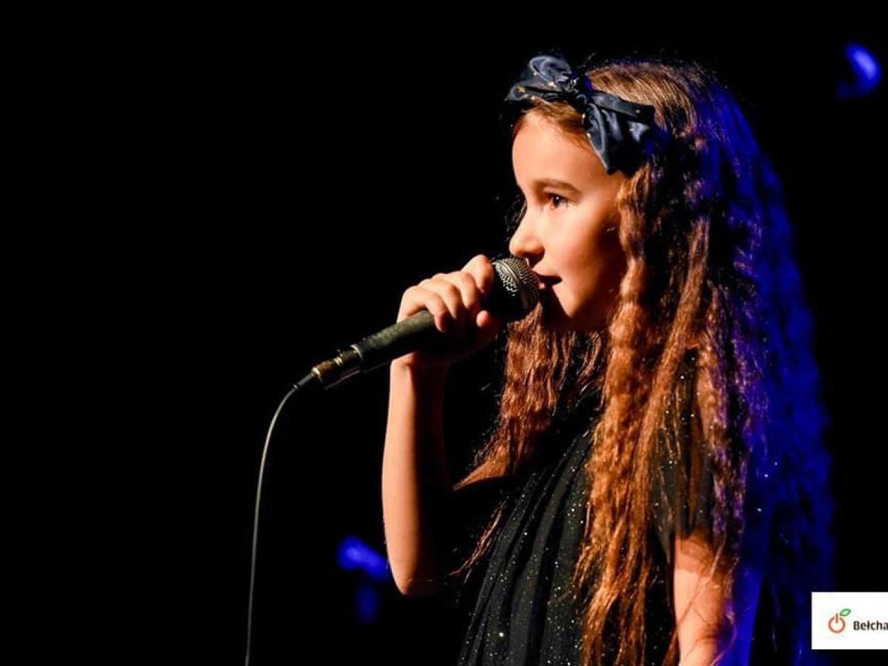 Ogromny sukces Tatiany Kopali. Młoda wokalista dostała się do The Voice Kids! Kiedy występ? [WIDEO]