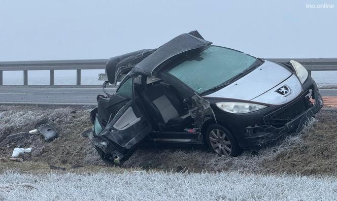 Tragiczny wypadek w miejscowości Balin. Tir najechał na samochód