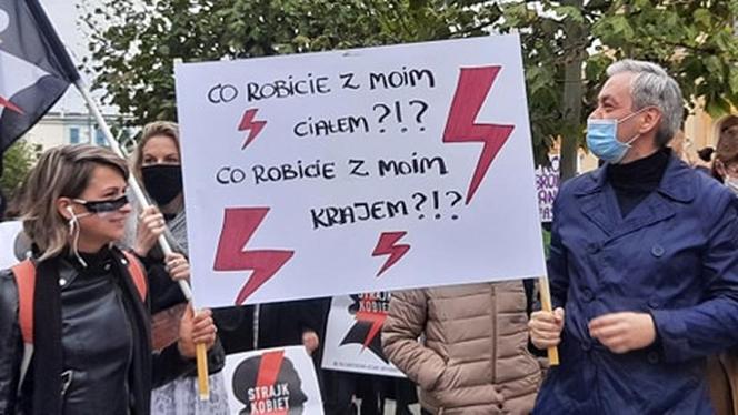 Strajk Kobiet we Wrocławiu. Protest przeciw zakazowi aborcji