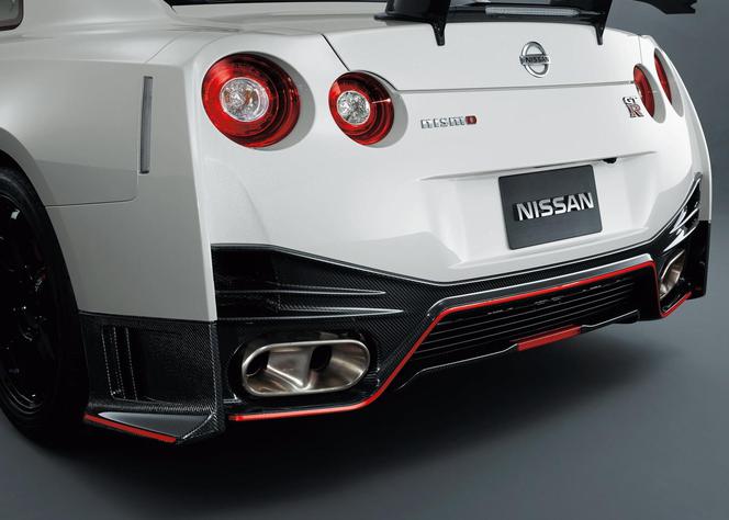 Nissan GT-R Nismo 2015