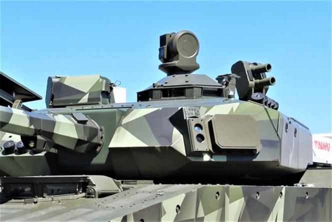 CV90 z systemem Iron Fist