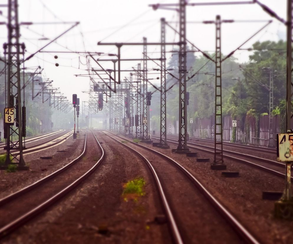 Pociąg potrącił mężczyznę. 49-latek nie miał szans na przeżycie 