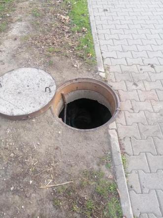 Przez rok żył w studzience ciepłowniczej