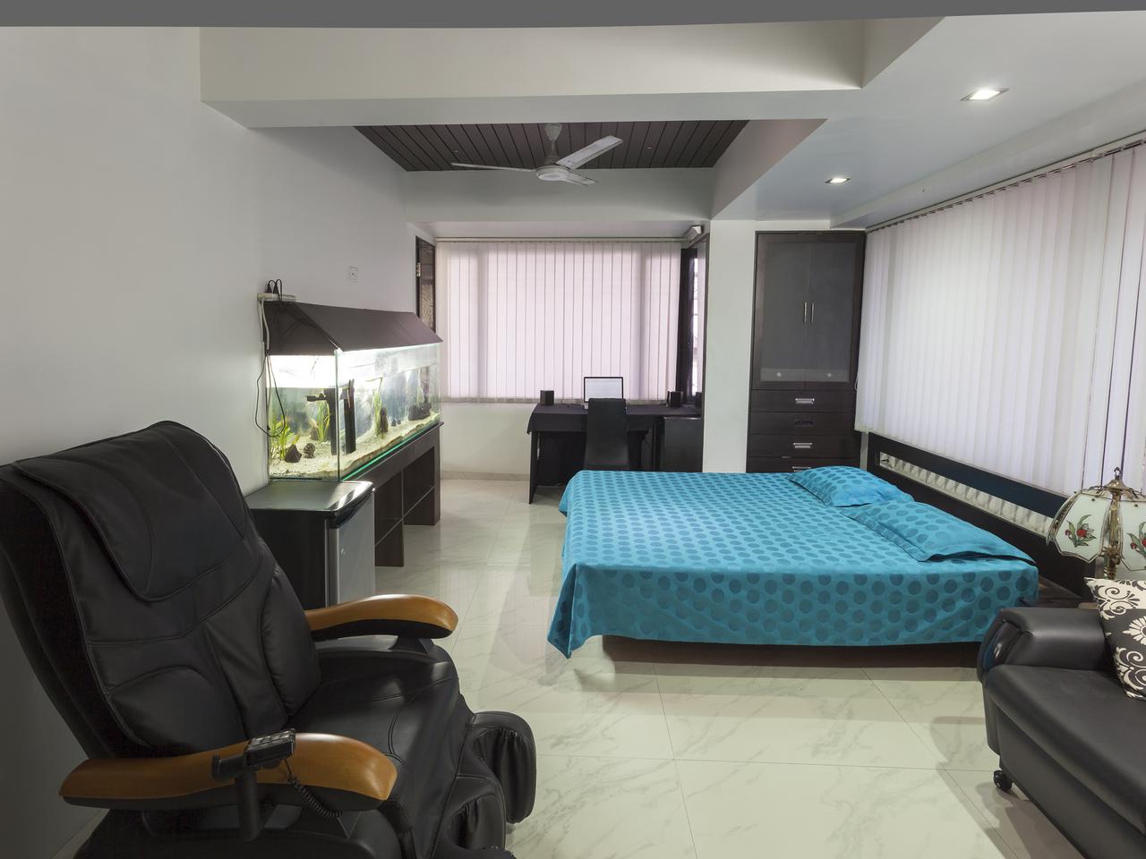 Fotele masujące i ich zalety: urządź domowy gabinet masażu