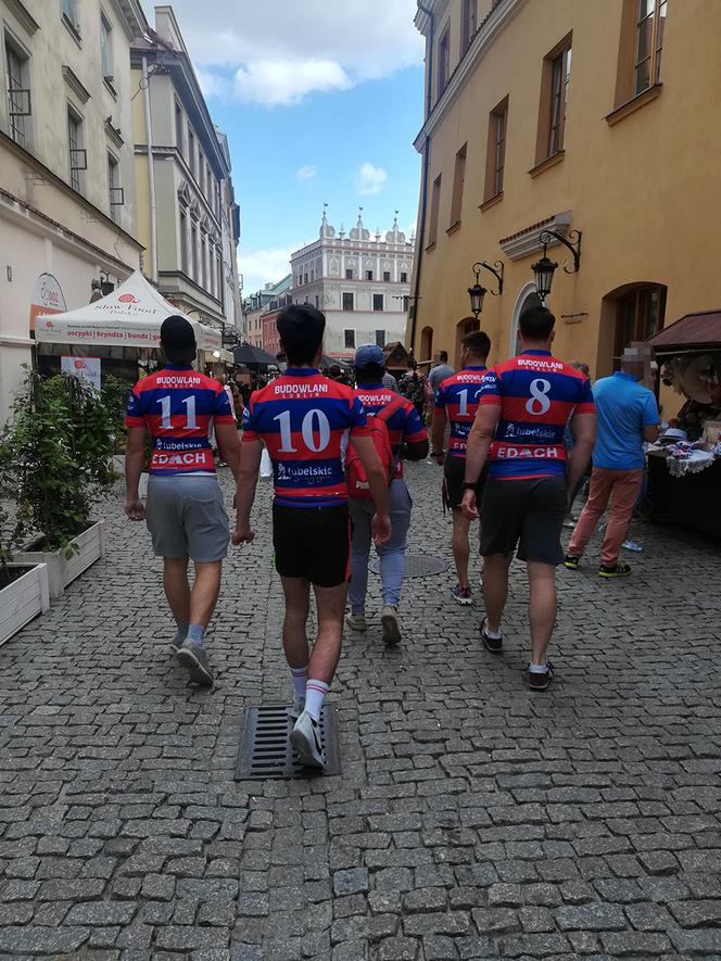  Lubelscy rugbiści rozdawali na Deptaku bilety na niedzielny mecz. Takiego wydarzenia jeszcze na klubowym stadionie nie było!