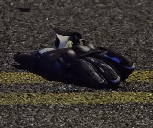 Makabra na Wisłostradzie. Roztrzaskane auta i motocykle. Dwie osoby reanimowane w tym dziecko 