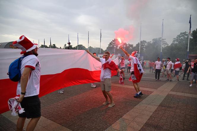 Polscy kibice na meczu z Austrią: "Berlin jest nasz"