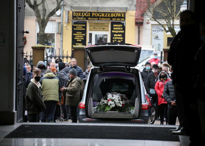Pogrzeb Marka "Krzykacza" Pawłowskiego ze "Złomowisko PL"
