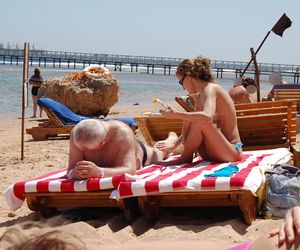 Piękna posłanka pojechała na wakacje z bliskim współpracownikiem Andrzeja Leppera! Pikantne zdjęcia!