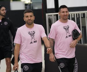 Jordi Alba , Lionel Messi