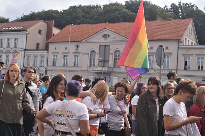 II Marsz Równości w Bydgoszczy pod hasłem "Wybierz miłość” [ZDJĘCIA]