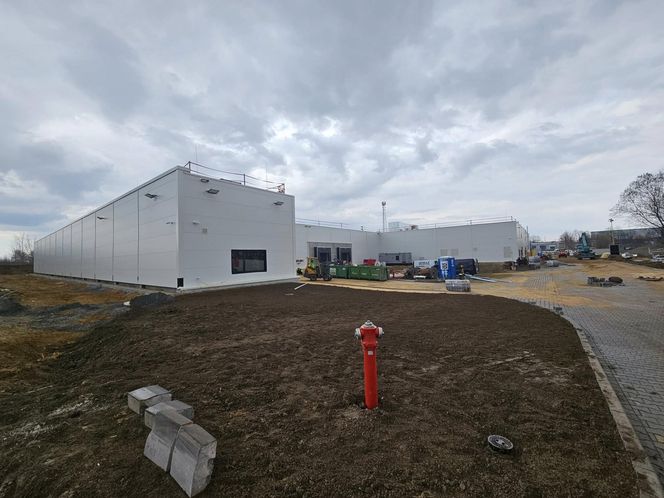 Czeladź. Światowy gigant z branży elektronicznej buduje w Polsce zakład. Prawie 300 osób znajdzie pracę [ZDJĘCIA].