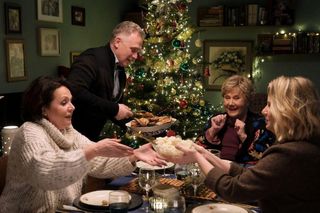 M jak miłość odc. 1854. Judyta  (Paulina Chruściel), Marysia (Małgorzata Pieńkowska), Artur Rogowski (Robert Moskwa), Barbara (Teresa Lipowska)