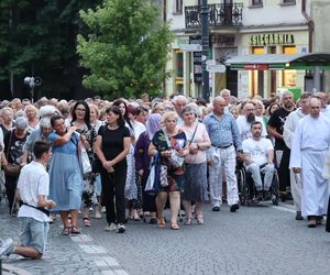 76. rocznica Cudu Lubelskiego. Procesja różańcowa w centrum Lublina