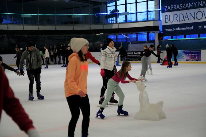 Zimowy PGE Narodowy zawitał do Lublina. Na Icemanii nie brakuje fanów łyżwiarstwa!