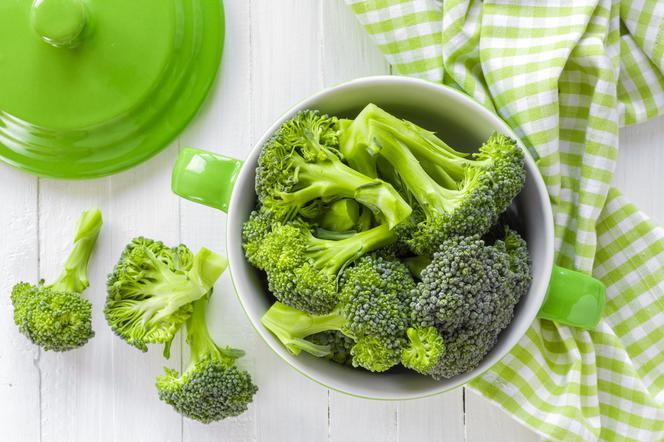 Brokuły: właściwości, witaminy. Dlaczego warto jeść brokuły?