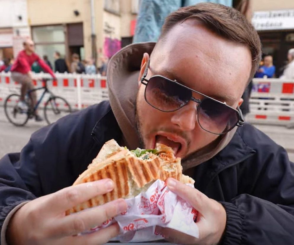 Książulo testuje kebab po berlińsku we Wrocławiu. Jakie są wrażenia? 