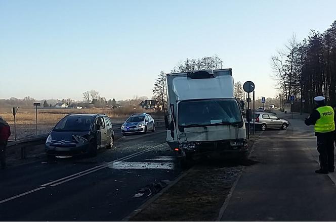 Kolizja na ul. Nieszawskiej w Toruniu