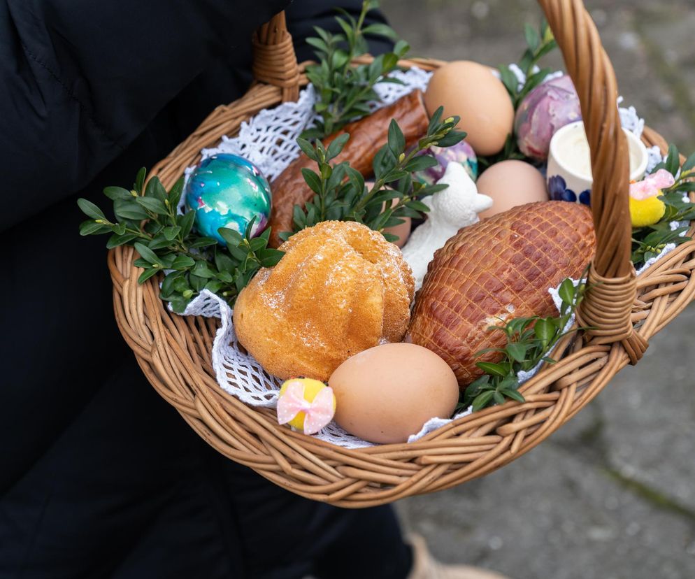 7 obowiązkowych rzeczy w koszyku wielkanocnym. Można tradycyjnie i zdrowo?