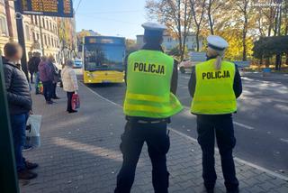 W Chorzowie i Świętochłowicach ruszyły zmasowane kontrole policji. Chodzi o maseczki w autobusach [ZDJĘCIA]