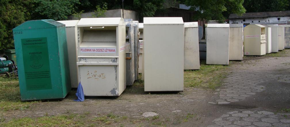 Pojemniki na używaną odzież w Markach