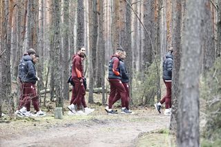 Polska - Holandia. Piłkarze poszli do lasu