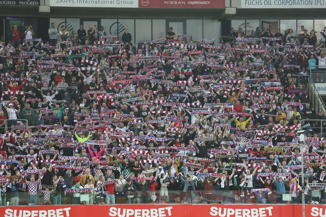 Kibice podczas meczu Górnik Zabrze - Legia Warszawa (01.04.2024)