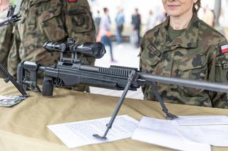 Wystawa sprzętu wojskowego z okazji 25. rocznicy przystąpienia Polski do NATO