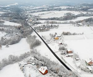   Atak zimy w Polsce. Śnieg przykrył polskie miasta [ZDJĘCIA]