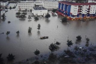 Powódź Tysiąclecia we Wrocławiu. Tak woda zalała miasto w 1997 r. 