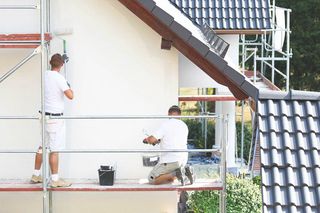 Jaką farbą najlepiej malować elewację?