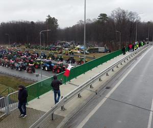 Protest rolników 20 lutego w okolicach Kraśnika. Tak blokują S19