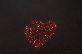 Pokaz dronów w Garden of Lights w Szczecinie