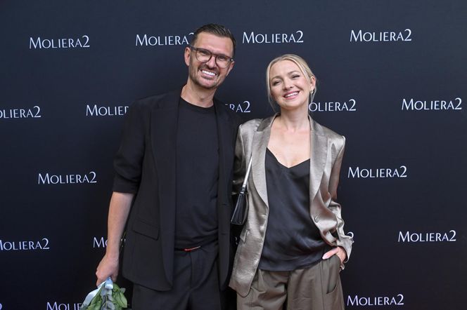 Ostaszewska, Dębska, Woźniak-Starak jako modowe divy. Tłum gwiazd na pokazie Zienia