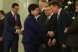 SZYDŁO DAŁA SWOIM MINISTROM  PO 38 TYS. 