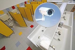 Licealiści poskarżyli się na kamery zamontowane w szkolnych toaletach. Interweniowało miasto