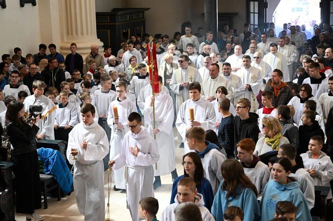 Diecezjalna Pielgrzymka Ministrantów zgromadziła w Skrzatuszu około 200 ministrantów z różnych parafii w diecezji