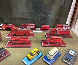 Miniaturowe samochody w Miasteczku Galicyjskim w Nowym Sączu