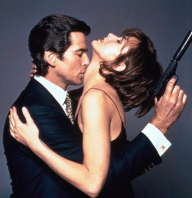 Izabella Scorupco i Pierce Brosnan w "GoldenEye" 