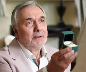 	Barwy szczęścia odc. 3122. Józefina Rawiczowa (Elżbieta Jarosik), Andrzej Zastoja-Modelski (Leon Charewicz)