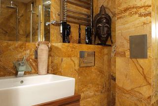 Aranżacja łazienki z kamieniem dekoracyjnym