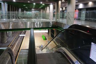 Peron 3. linii metra na stacji M2 Stadion Narodowy w Warszawie