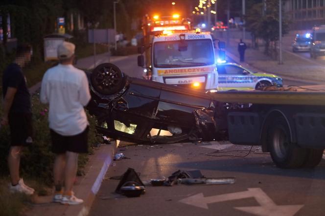 Pijany kierowca tira staranował autobus miejski. 12 osób rannych, a trzy walczą o życie